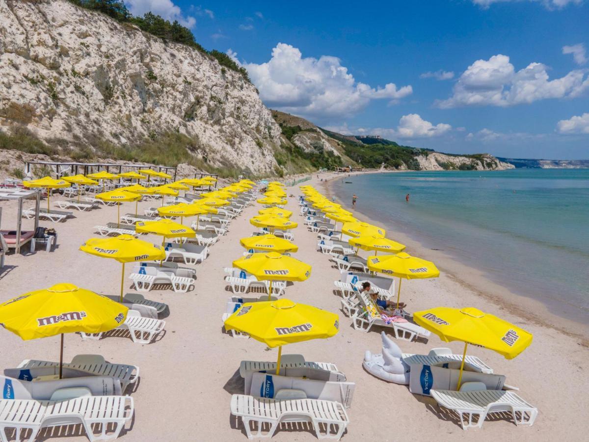 Hotel Divoto Glamping Balchik Esterno foto